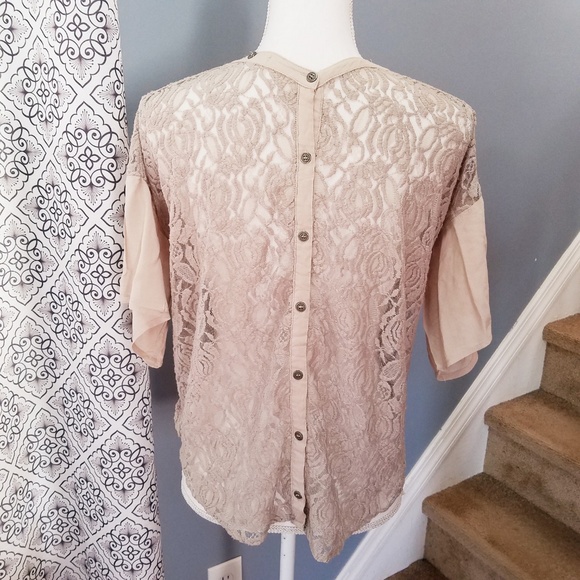 Tan Button Up S/S Blouse with Lace Back & Pockets - Picture 3 of 8